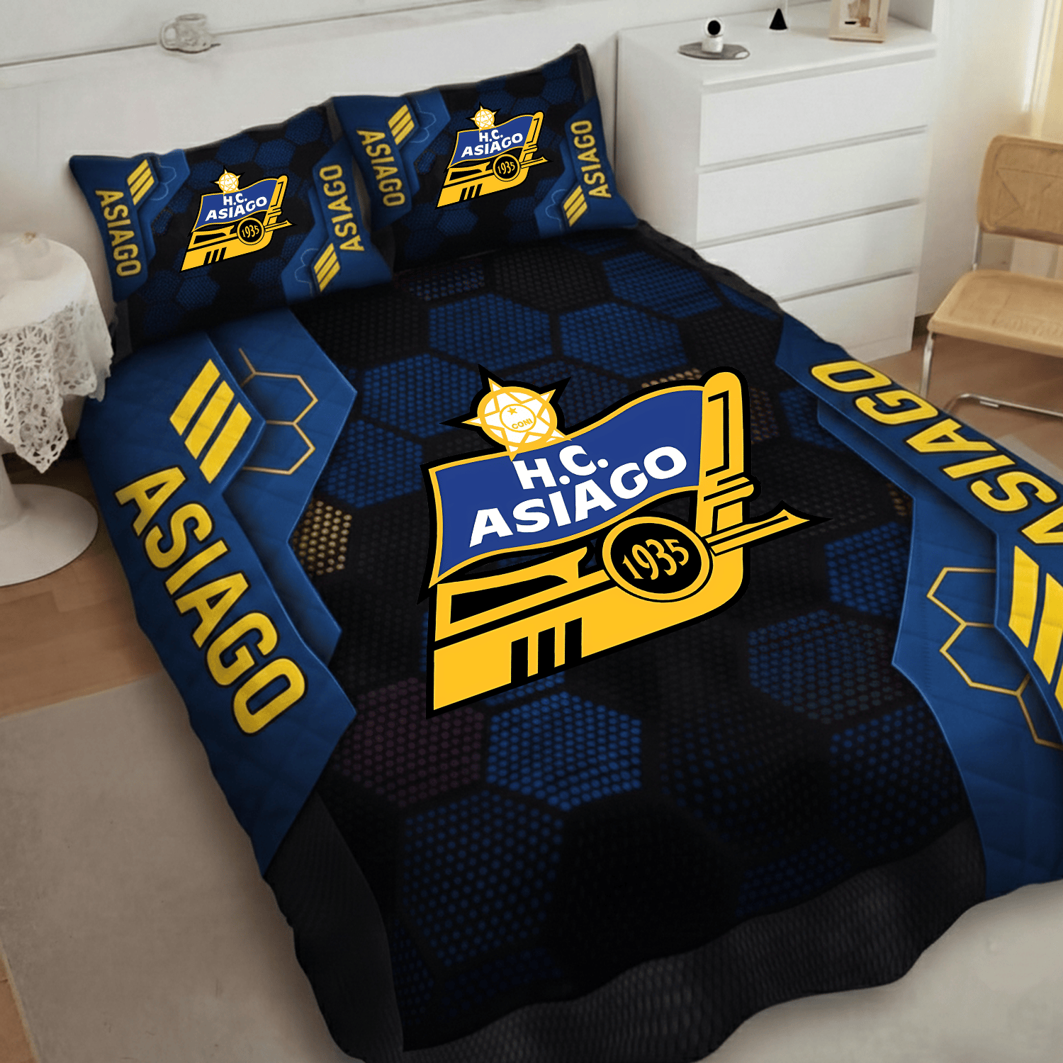 Asiago Hockey Inspired Quilt Set